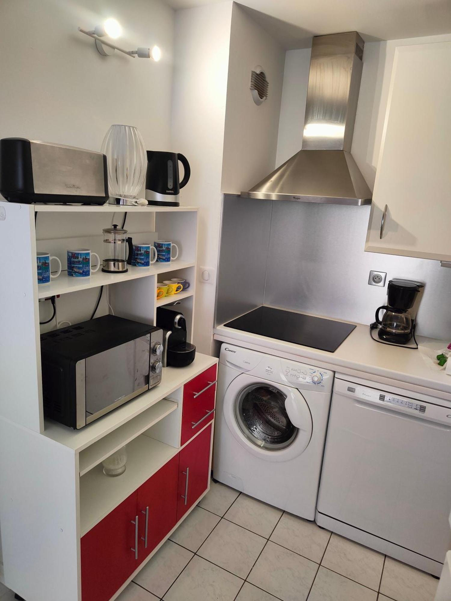 Appartement 2 Pieces Avec Une Grande Terrasse, 3 Etoiles, Wifi, Box Pour Vehicule Et Velos Les Sables-dʼOlonne Exterior foto